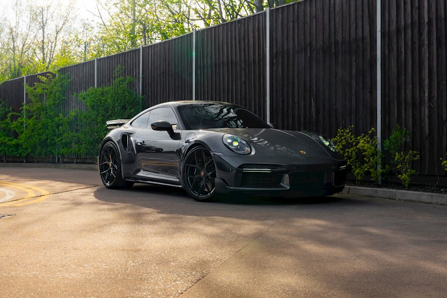 Porsche 911 Turbo S with Vossen S21-01 wheels