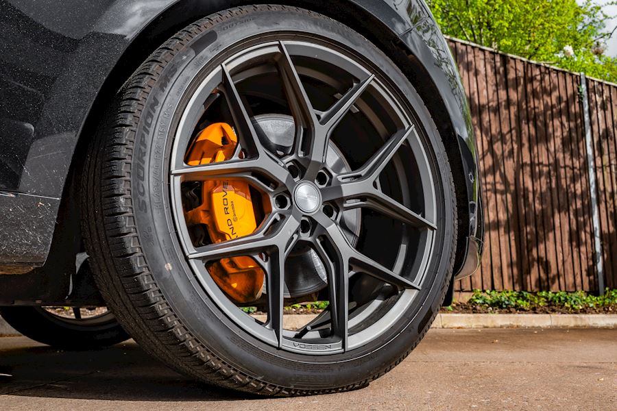 Range Rover SV installed with Vossen HF-5 wheels