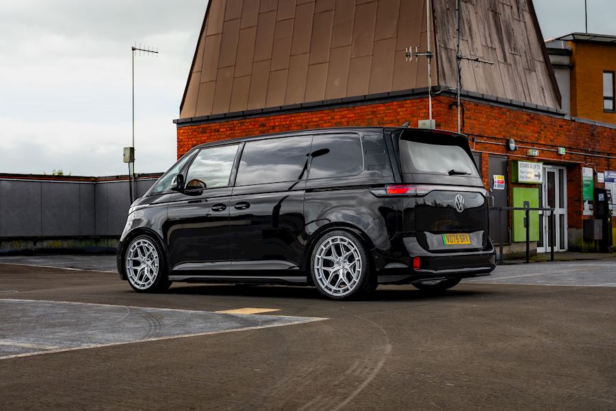 Volkswagen ID Buzz installed with Vossen HFX-1 wheels