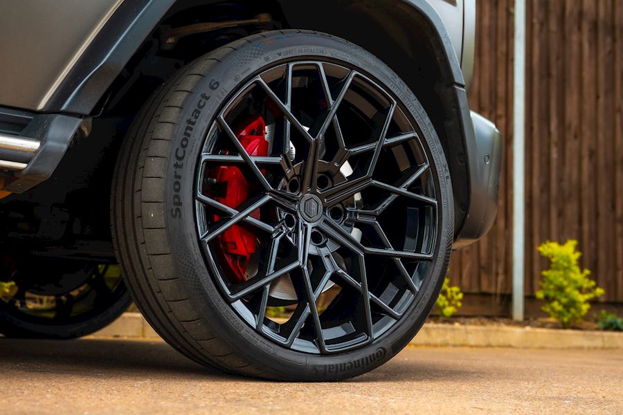 Mercedes G63 installed with Urban UC-9 wheels