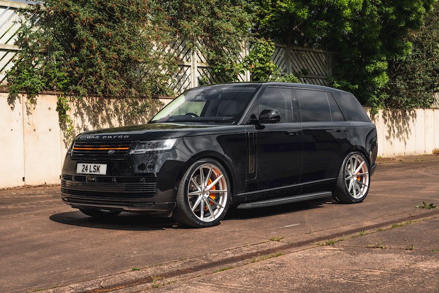 Range Rover SV installed with Vossen HFX-2 wheels
