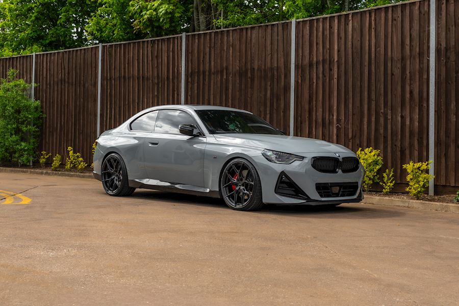 BMW M240i installed on Vossen HF-5 wheels