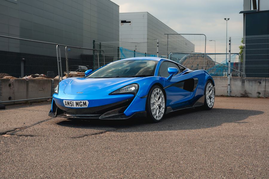 McLaren 540 installed with Vossen HFX-1 wheels