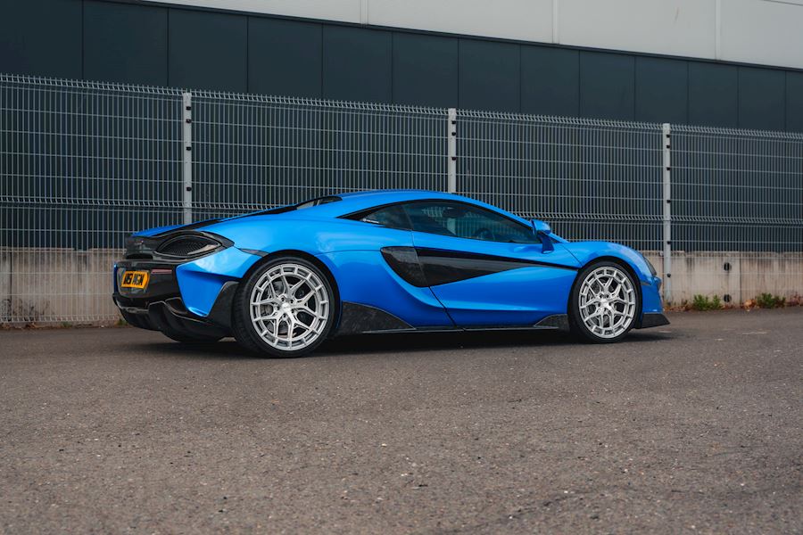 McLaren 540 installed with Vossen HFX-1 wheels