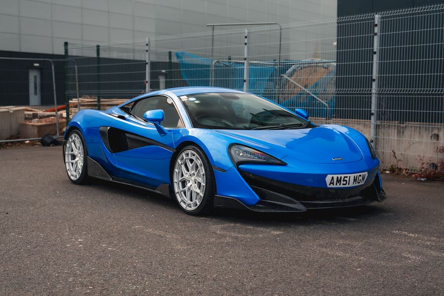 McLaren 540 installed with Vossen HFX-1 wheels