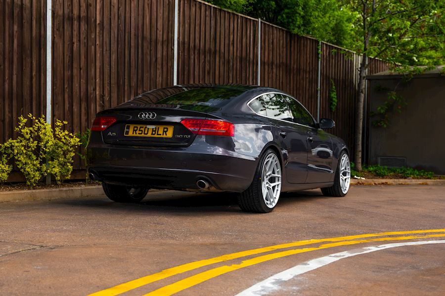Audi A5 installed with Bola FLQ wheels