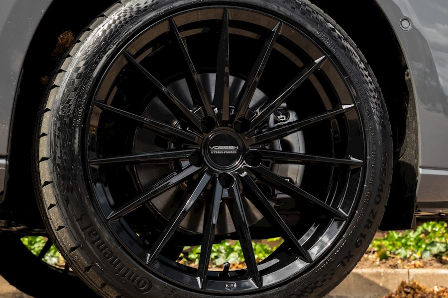 Volkswagen Caddy eHybrid installed with Vossen HFX-4 wheels