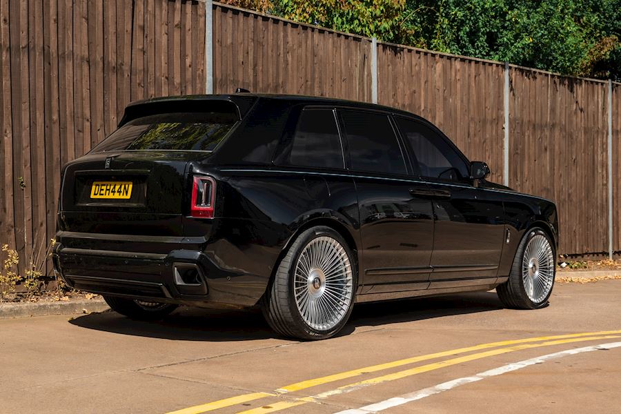 Rolls Royce Cullinan on Vossen S17-16 wheels