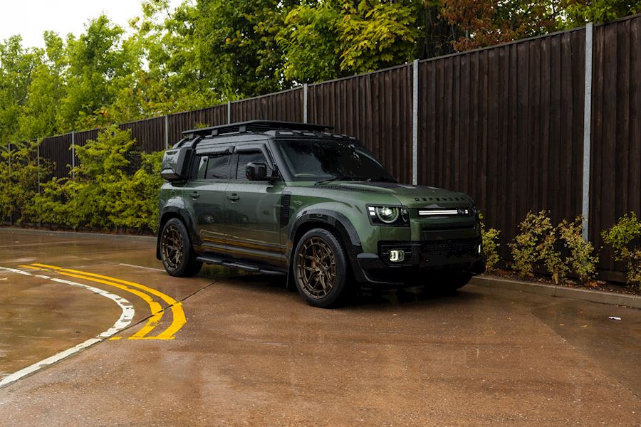 Land Rover Defender 110 on Vossen HFX-1 wheels