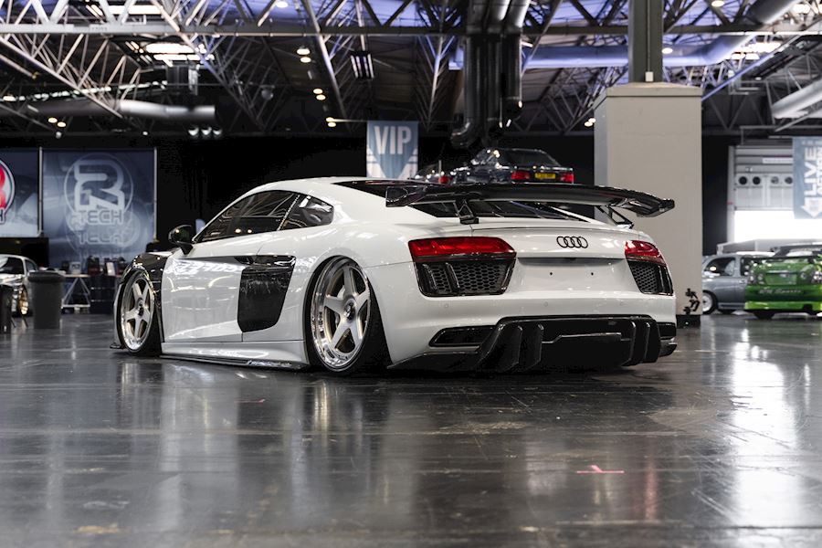 Audi R8 installed with Vossen GEN-01 (3-Piece) wheels