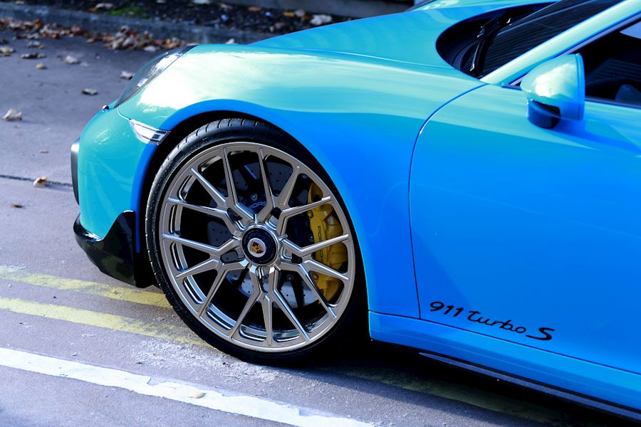 Porsche 991 Turbo S installed with Vossen Forged MX3 in Polished Patina Gold