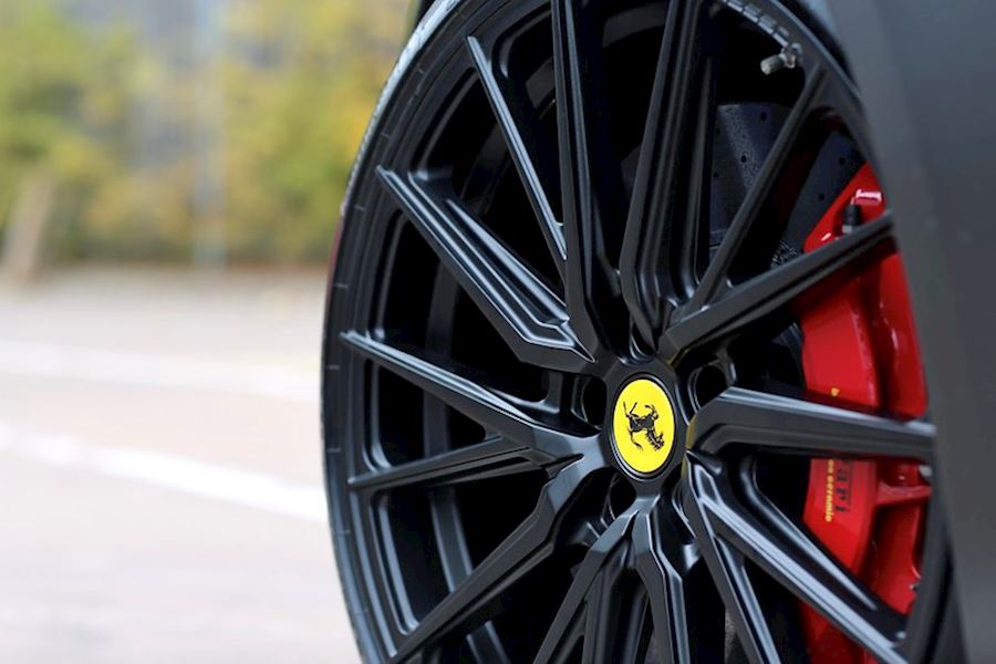 Ferrari GTC4 Lusso installed with Vossen HF4-T alloy wheels