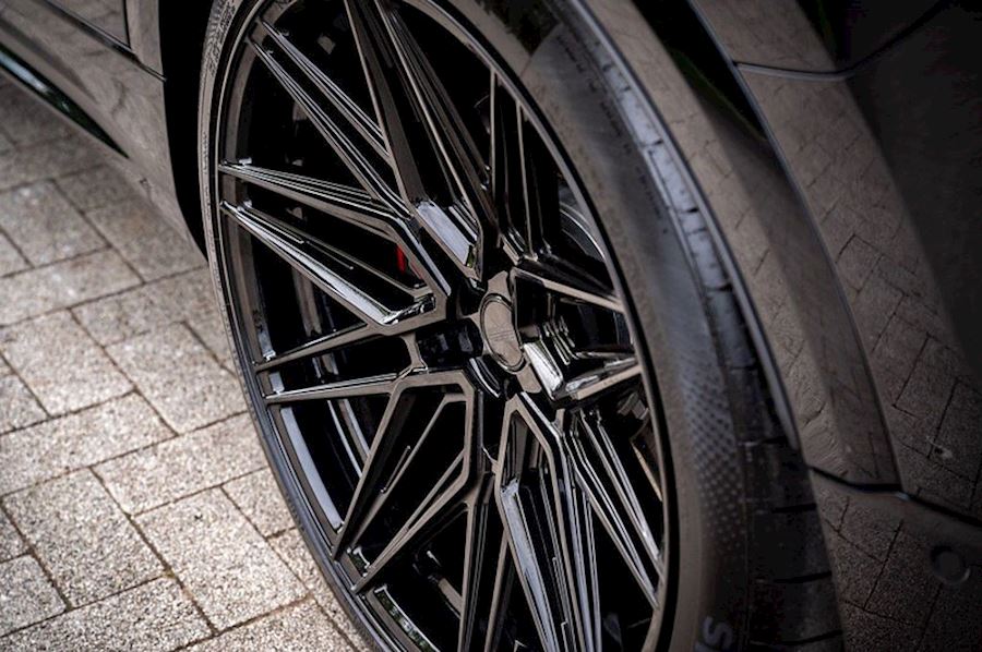 Audi RSQ8 installed with Vossen HF-7 alloy wheels