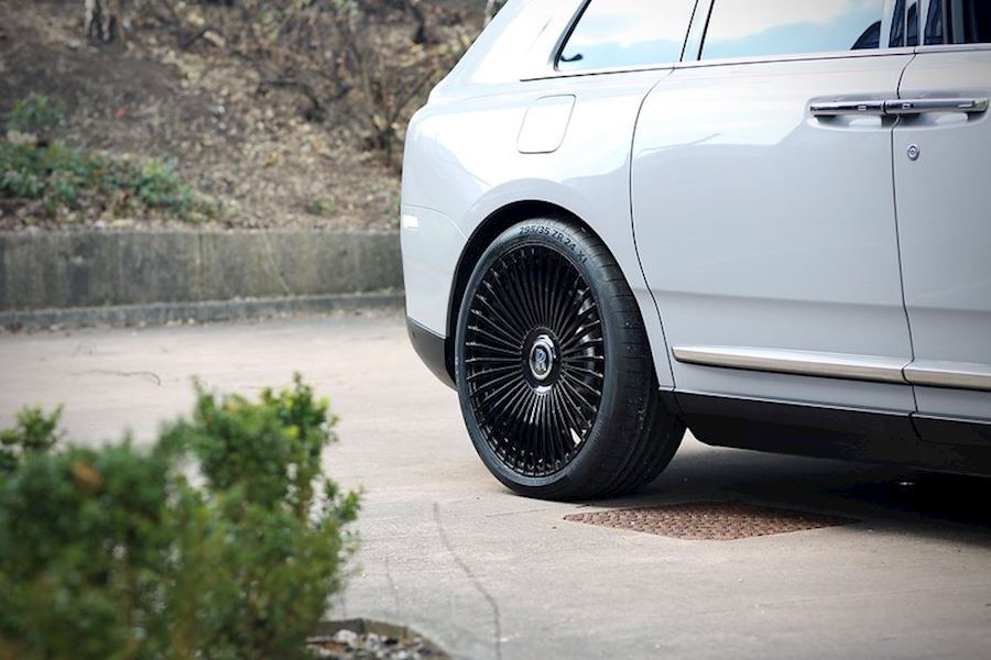 Rolls Royce Dawn installed with AG Luxury AGL45 wheels