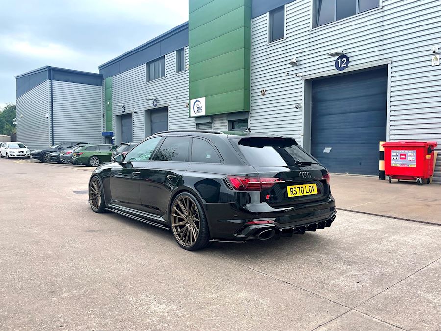 Audi B9 RS4 installed with Vossen HF4T Satin Bronze alloy wheels