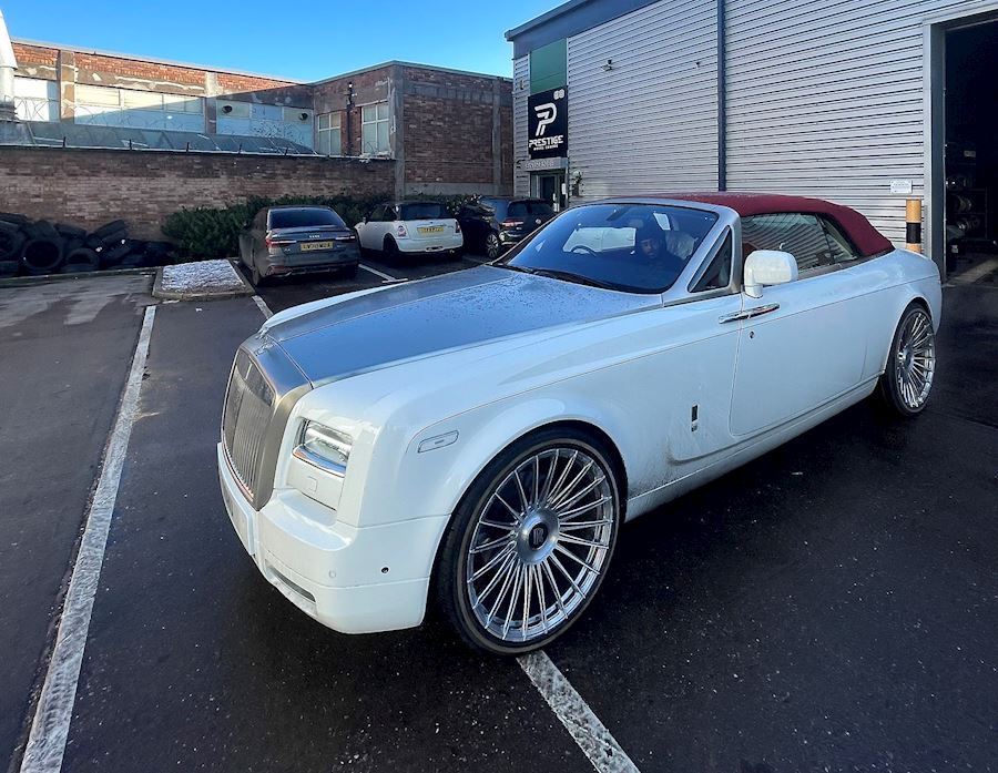 Rolls Royce Phantom installed with Vossen Forged S17-13 in Full Polish brushed face 24"