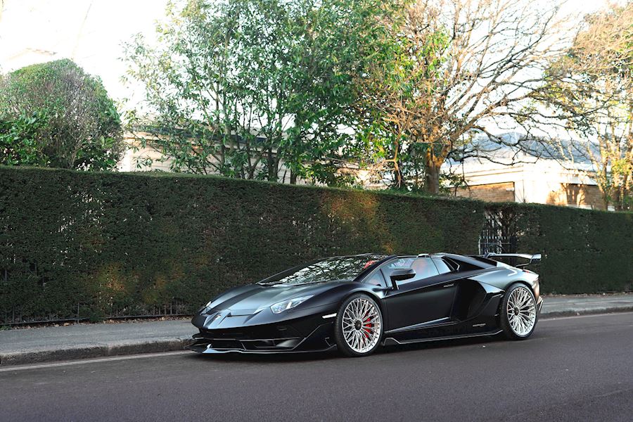 Lamborghini Aventador SVJ installed with AL13 R100 monoblock	
