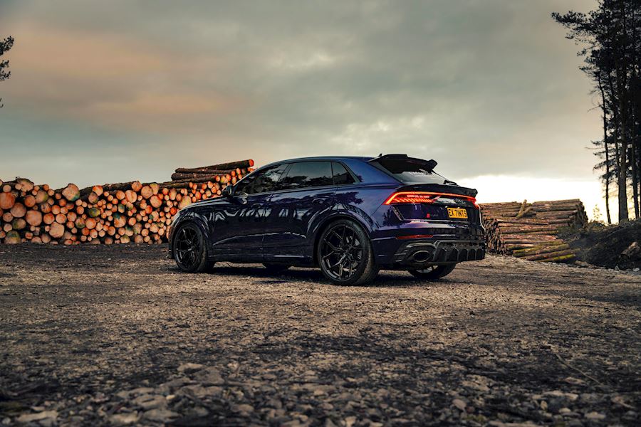 Audi RSQ8 installed with Vossen HF-5 alloy wheels 