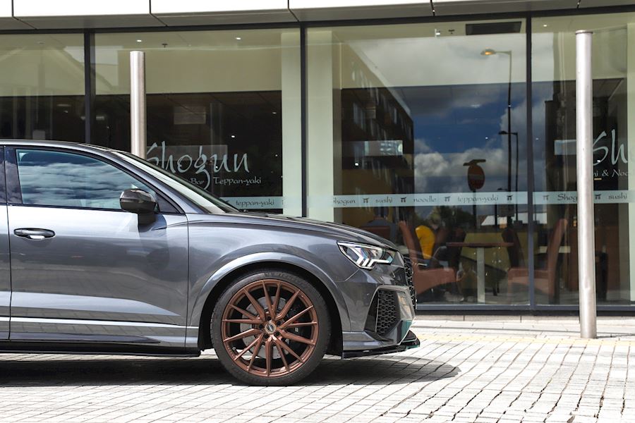Audi RSQ3 installed with Vossen HF4T alloy wheels