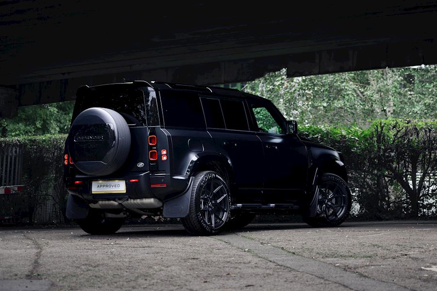 LandRover Defender 110 installed with Vossen HF5 alloy wheels