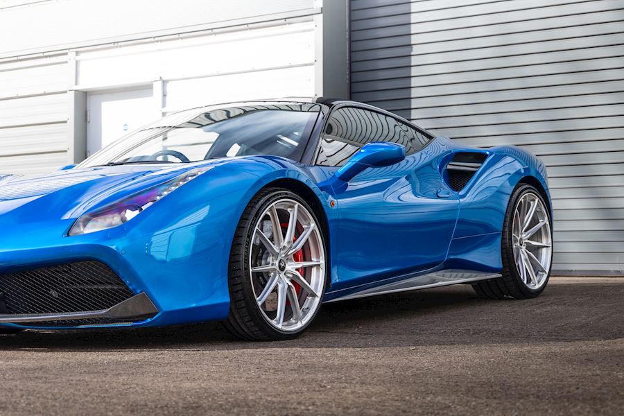 Ferrari 488 GTB installed with HRE P104sc forged alloy wheels