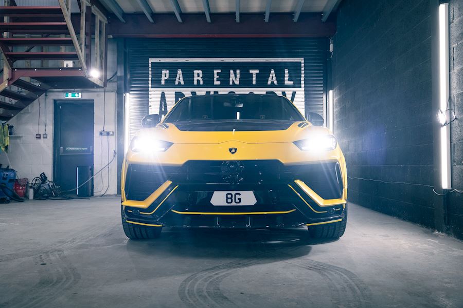Lamborghini Urus Performante installed with Vossen S17-01 alloy wheels 