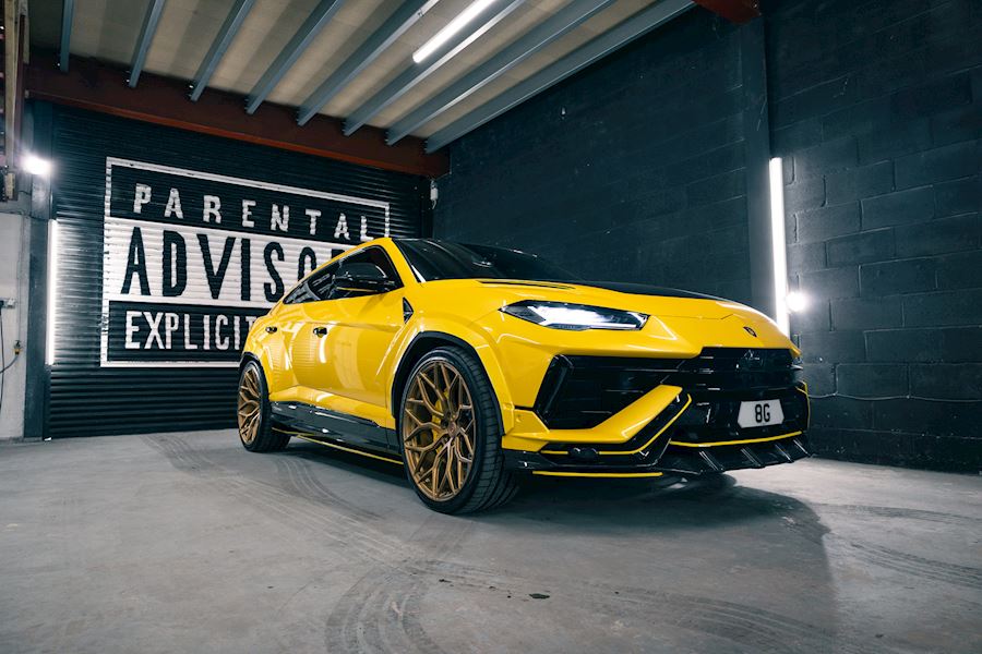 Lamborghini Urus Performante installed with Vossen S17-01 alloy wheels 
