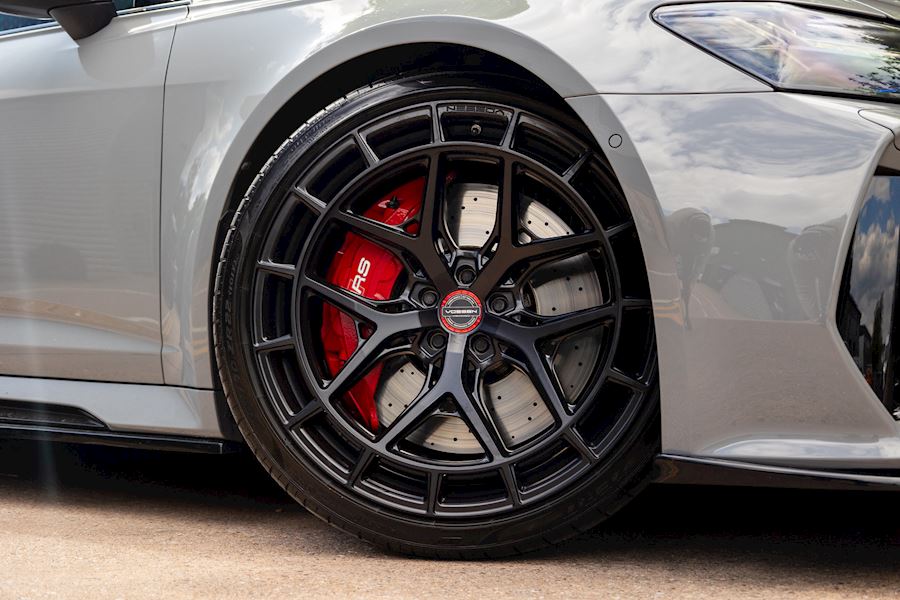 Audi RS6 C8 installed with Vossen HFX1 in Satin Black