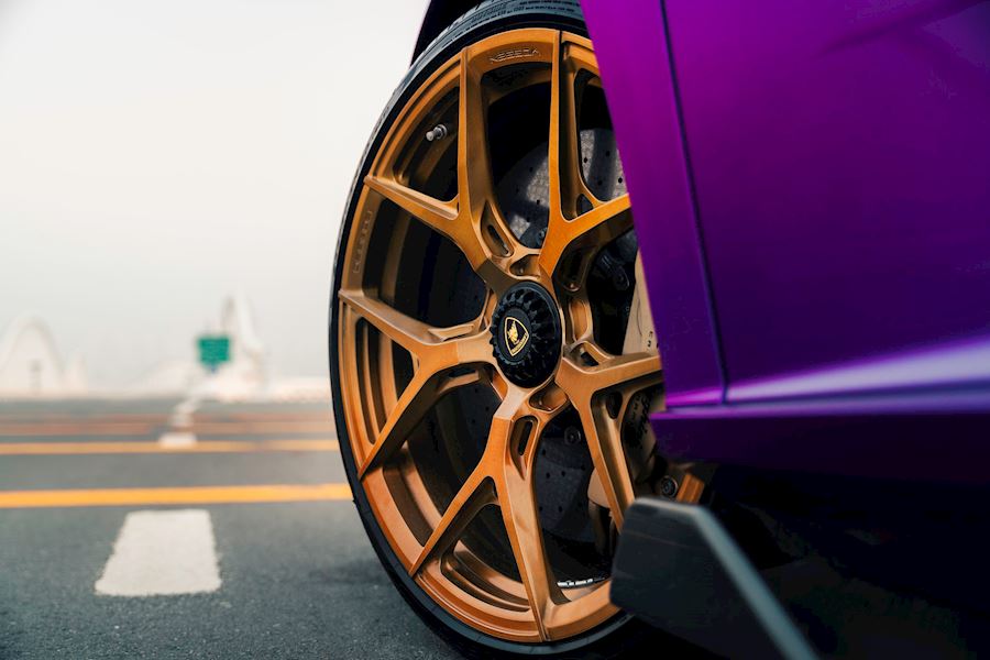 Lamborghini Aventador SVJ installed with Vossen S21-01 forged alloy wheels
