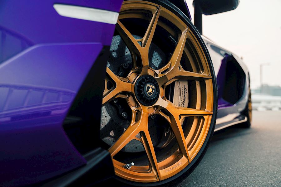 Lamborghini Aventador SVJ installed with Vossen S21-01 forged alloy wheels