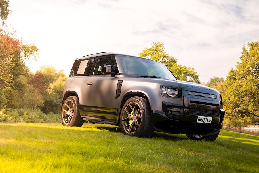 Defender 90 installed with Vossen HF-5 wheels in Satin Bronze