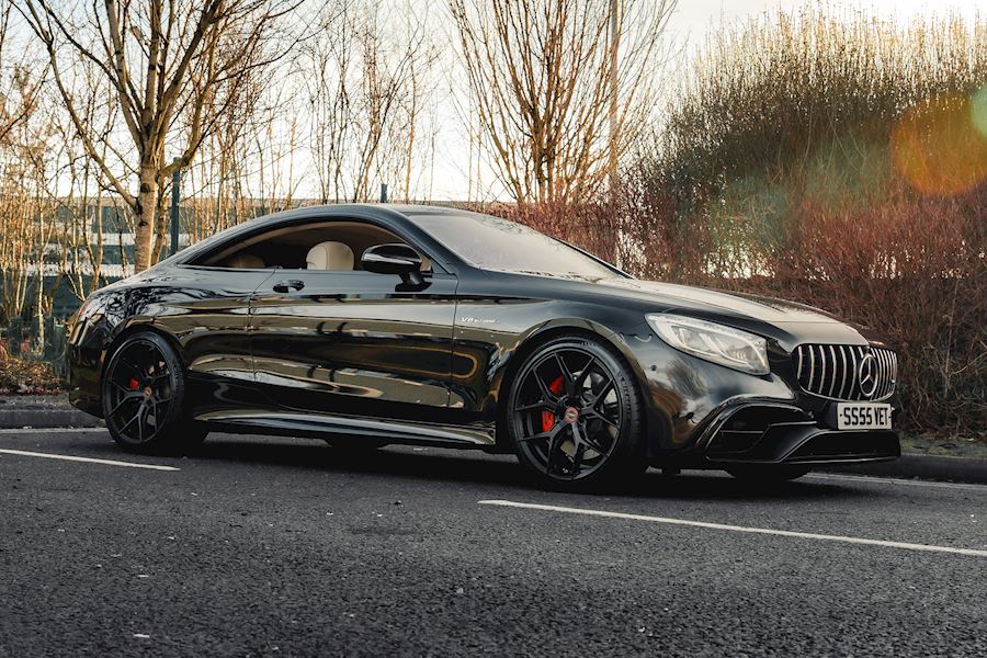 Mercedes S63 amg Installed with Vossen HF-5 wheels finished in Satin Black 21x9 21x11