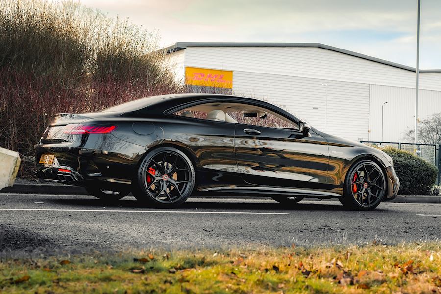 Mercedes S63 amg Installed with Vossen HF-5 wheels finished in Satin Black 21x9 21x11