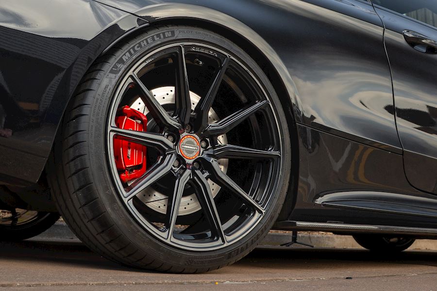 Mercedes C63s AMG W205 coupe installed with Vossen HF-3 wheels finished in Gloss Black 20x9.5 20x10.5