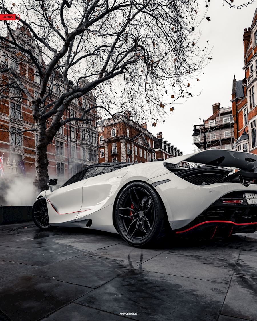 McLaren 720s installed with ANRKY AN11 alloy wheels