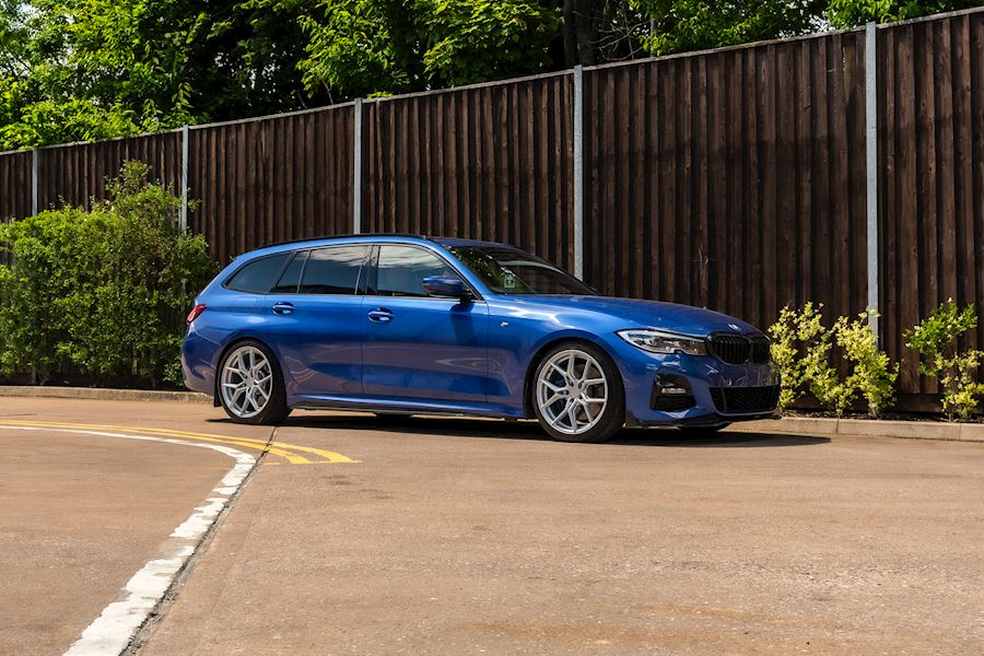 BMW 3 Series installed with Bola FLG wheels finished in Crystal Silver 19x8.5 19x9