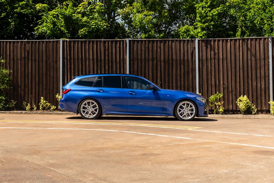 BMW 3 Series installed with Bola FLG wheels finished in Crystal Silver 19x8.5 19x9