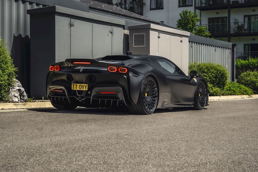 Ferrari SF90 installed with AL13 S025 wheels finished in Gloss Black 21x9.5 22x12
