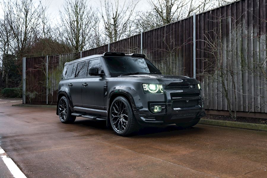 Land Rover Urban Defender installed with Urban UC-5 wheels finished in Gloss Black 23x10