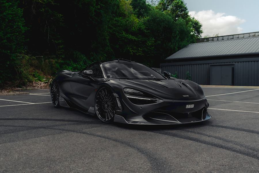McLaren 720S installed with Vossen S21-09 wheels