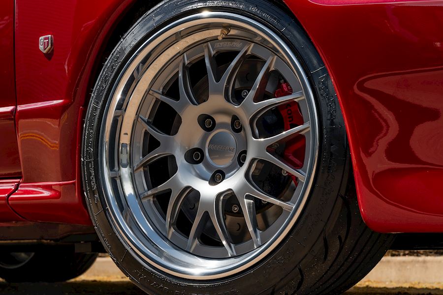 Nissan R32 Skyline installed with Forgeline GW3R (3-Piece) wheels finished in Gloss Silver