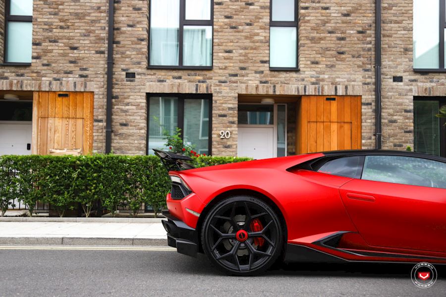 Lamborghini Huracan installed with Vossen x Novitec NL4 wheels in Satin Black