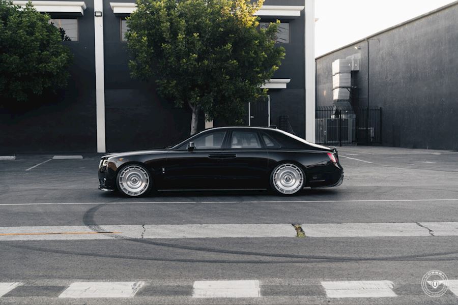 Rolls Royce Ghost 2024 installed with Vossen x Urban UV7 forged alloy wheels 