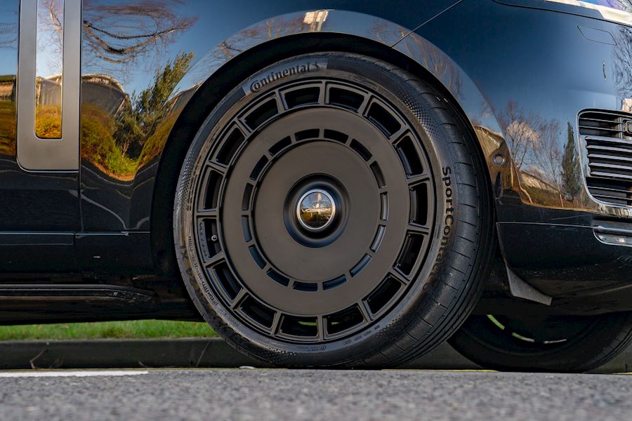 Range Rover installed with Vossen HF-9 wheels finished in Satin Black 24x10