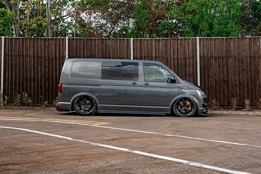 Volkswagen T6 Installed with Vossen HF-5 wheels finished in Gloss Black 20x9 20x10