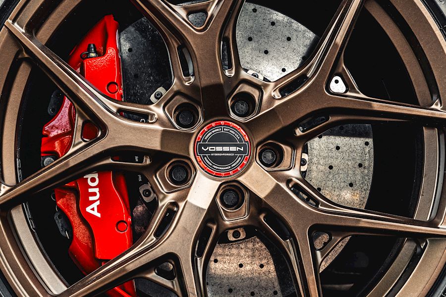 Audi R8 Installed with Vossen HF-5 wheels finished in Satin Bronze 20x9 21x12