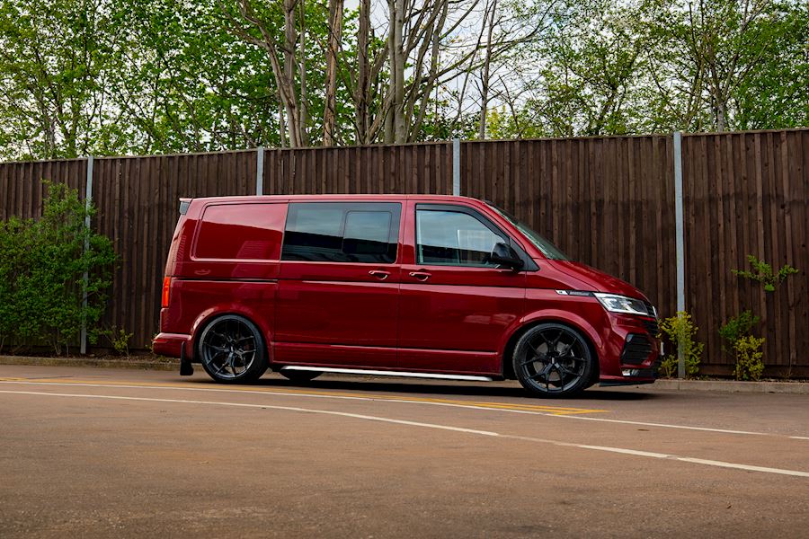 VW T6 Transporter installed with Vossen HF-5 wheels finished in Satin Black 20x9 20x10