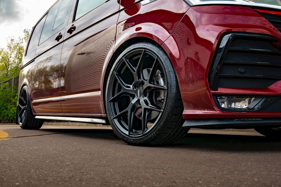 VW T6 Transporter installed with Vossen HF-5 wheels finished in Satin Black 20x9 20x10