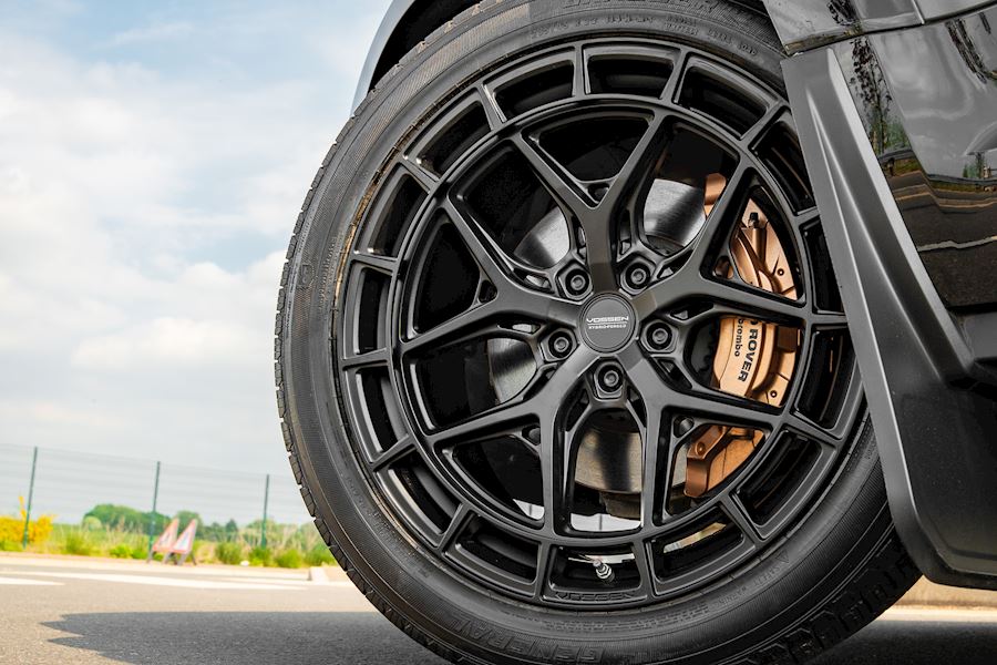 LR Defender Installed with Vossen HFX-1 wheels finished in Satin Black 22x10.5, Deep Front, Super Deep Rear