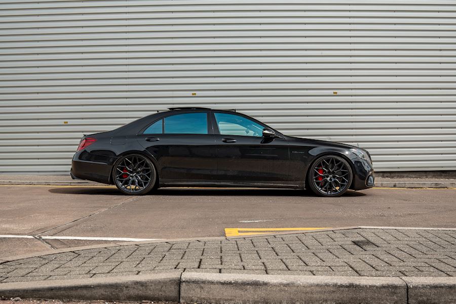 Mercedes S63 AMG Installed with Vossen HF-2 finished in Satin Black 22x9 22x10.5